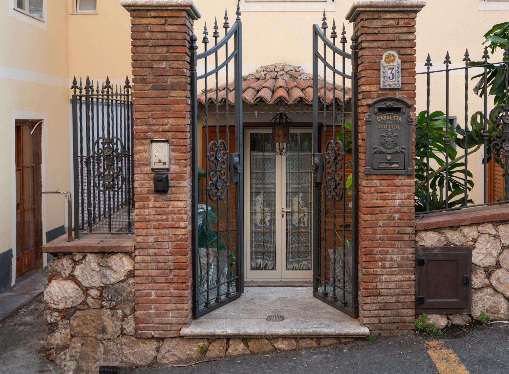 Casa D'Arte Taormina Leilighet Eksteriør bilde